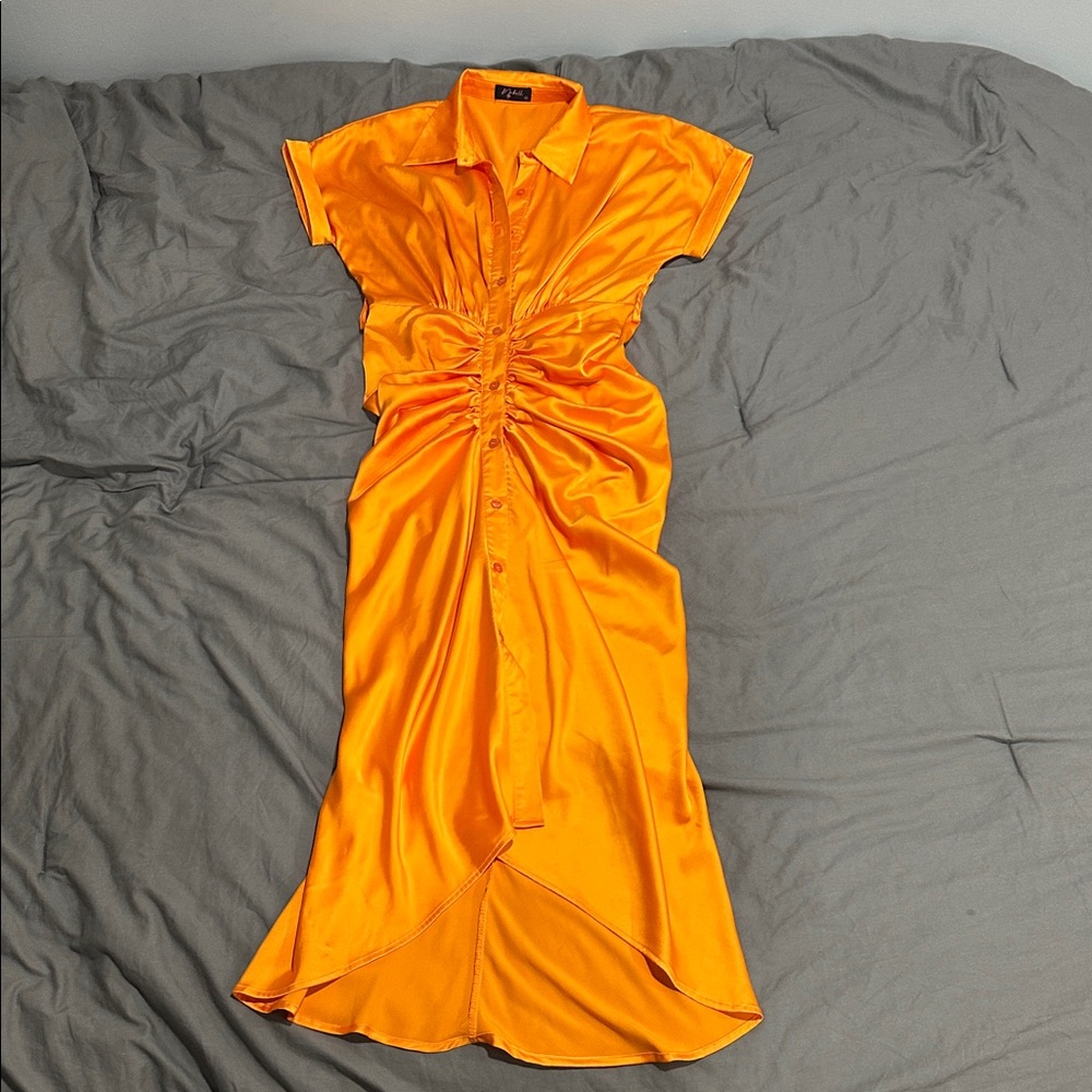 Mabell Vibrant Orange Maxi Dress size medium